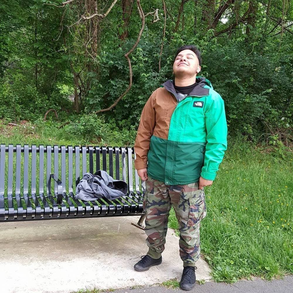Meet your Posher, Alexis